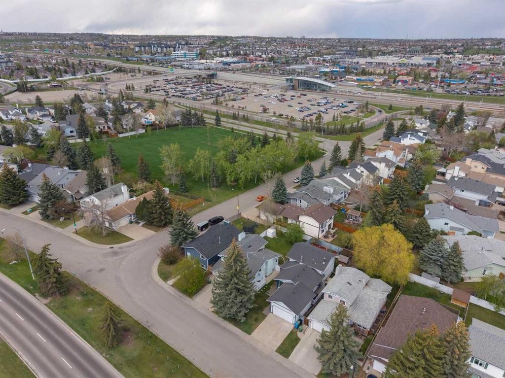 44 Scenic Cove Circle Nw, Calgary, AB - Outdoor With View