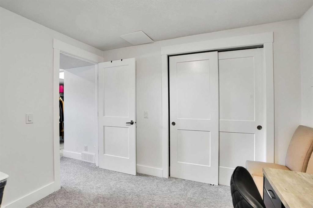 5702 Brenner Crescent Nw, Calgary, AB - Indoor