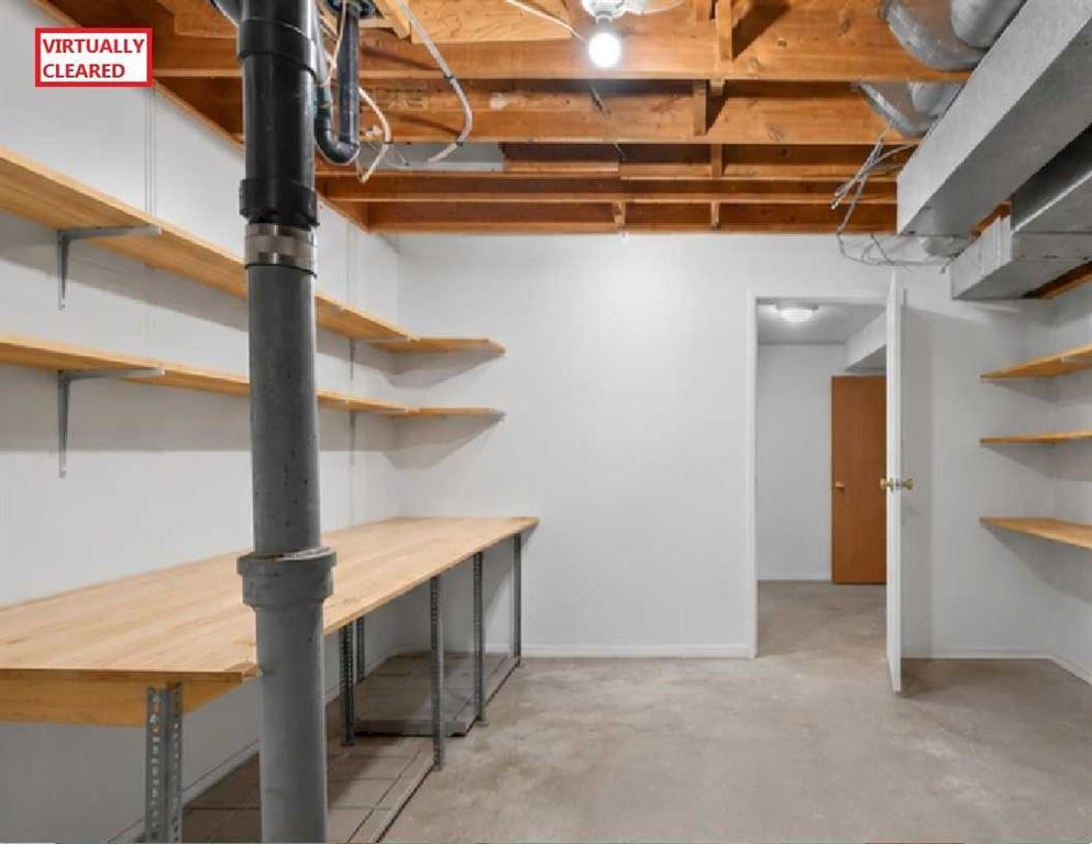 39 Hillgrove Crescent Sw, Calgary, AB - Indoor Photo Showing Basement