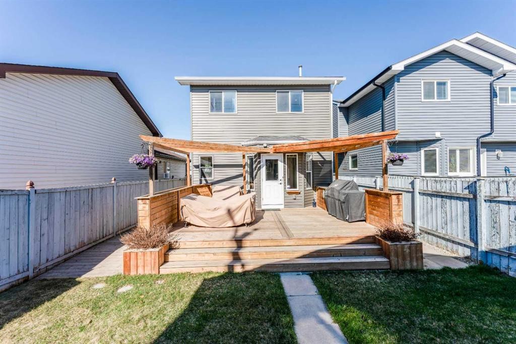 198 Somerside Park Sw, Calgary, AB - Outdoor With Deck Patio Veranda With Exterior
