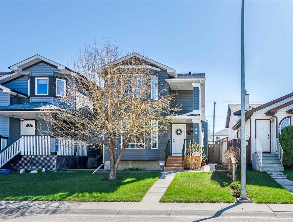 198 Somerside Park Sw, Calgary, AB - Outdoor With Facade