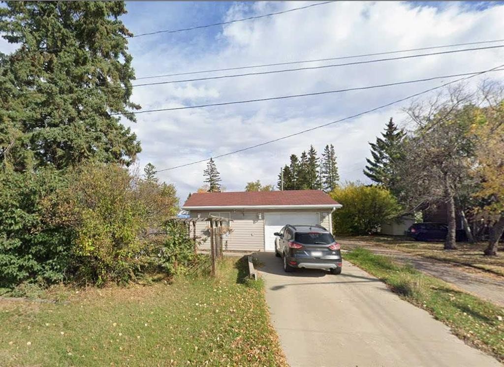 2301 20 Avenue North, Bowden, AB - Outdoor
