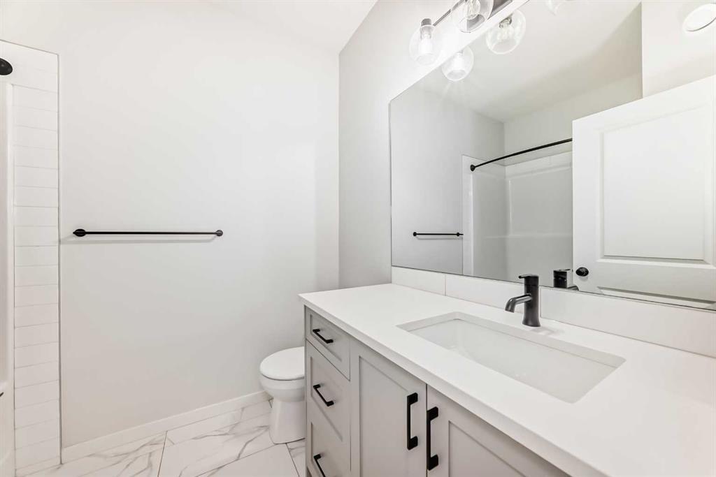 212 Lucas Place Nw, Calgary, AB