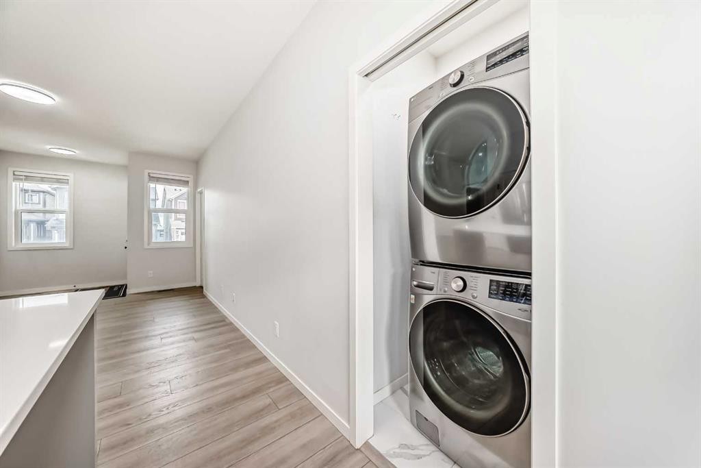 212 Lucas Place Nw, Calgary, AB