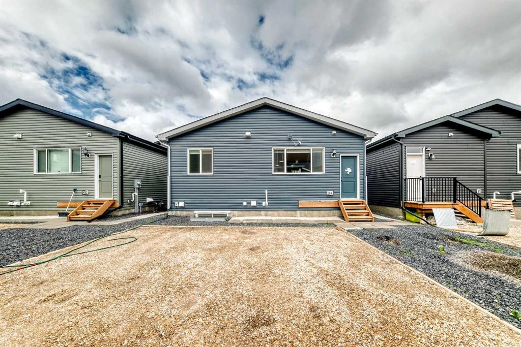 212 Lucas Place Nw, Calgary, AB