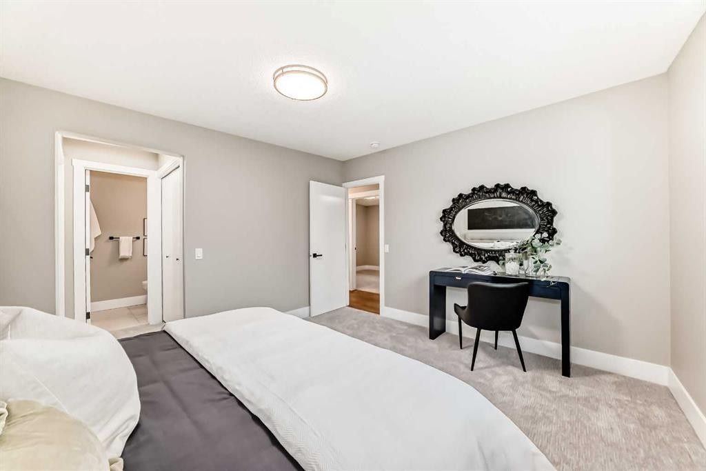 275 Silverview Way Nw, Calgary, AB - Indoor Photo Showing Bedroom