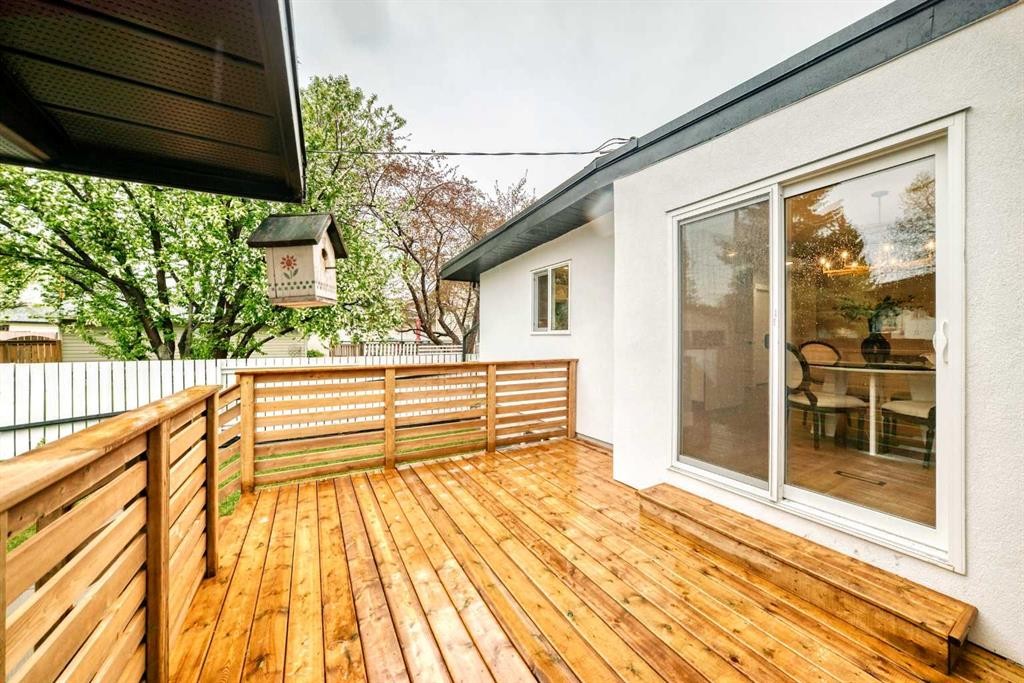 275 Silverview Way Nw, Calgary, AB - Outdoor With Deck Patio Veranda With Exterior