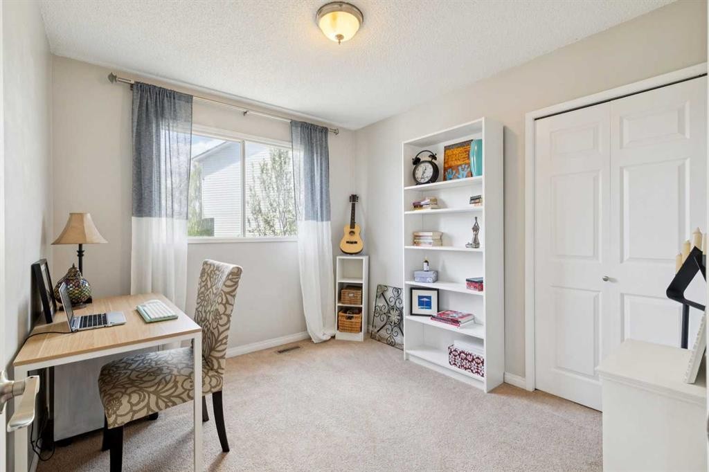 56 Riverbrook Road Se, Calgary, AB - Indoor