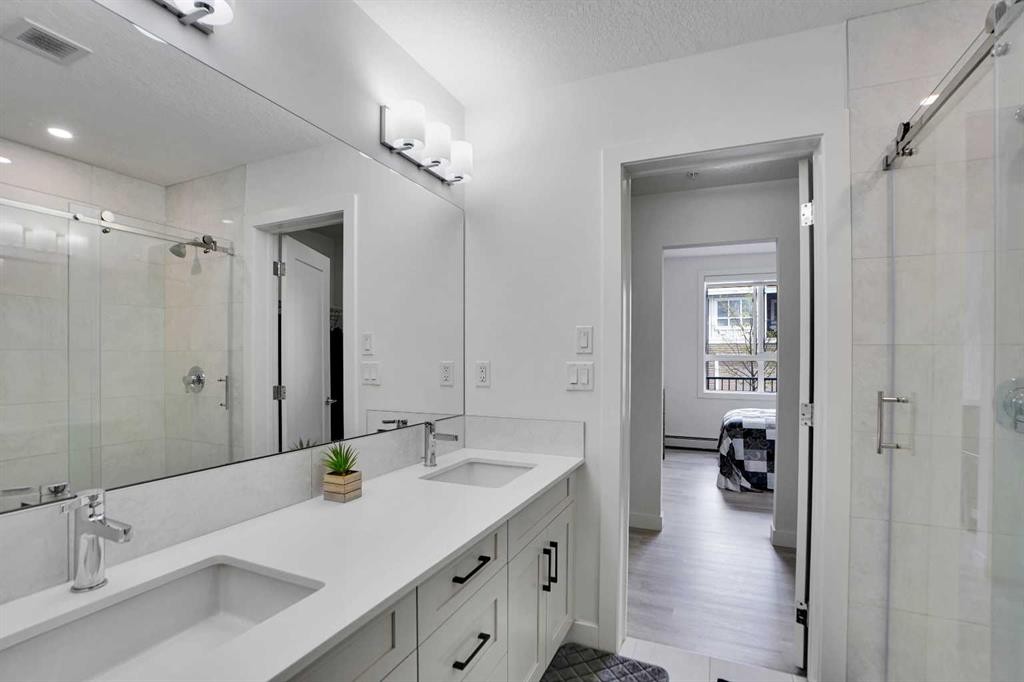 111-25 Walgrove Walk Se, Calgary, AB - Indoor Photo Showing Bathroom