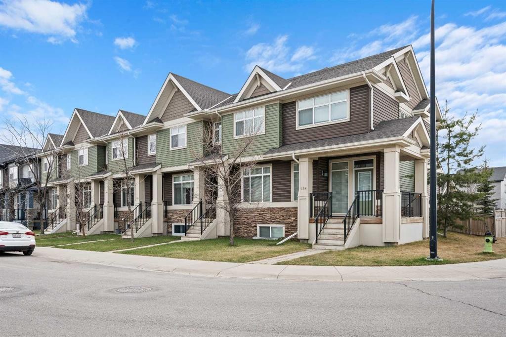 166 Legacy Common Se, Calgary, AB - Outdoor With Facade