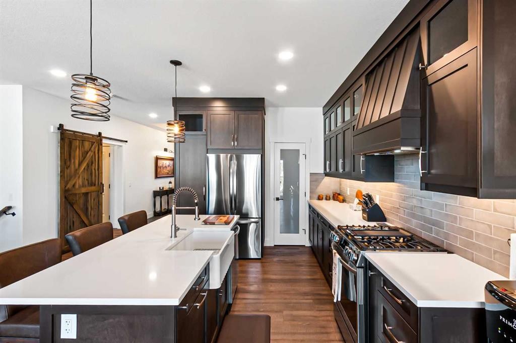 40 Viceroy Crescent, Olds, AB - Indoor Photo Showing Kitchen With Upgraded Kitchen