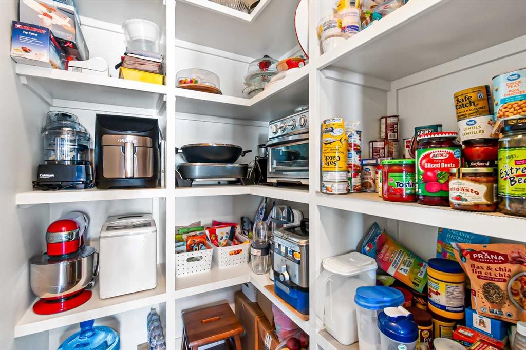 40 Viceroy Crescent, Olds, AB - Indoor