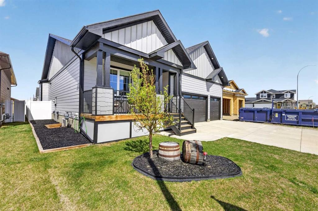 40 Viceroy Crescent, Olds, AB - Outdoor