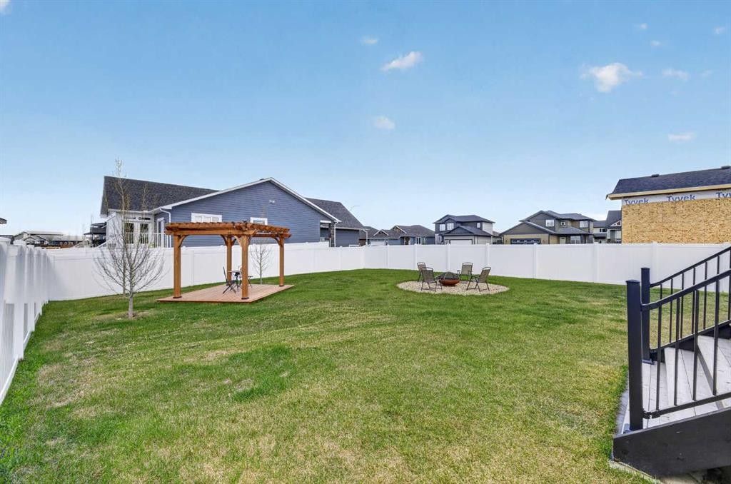 40 Viceroy Crescent, Olds, AB - Outdoor