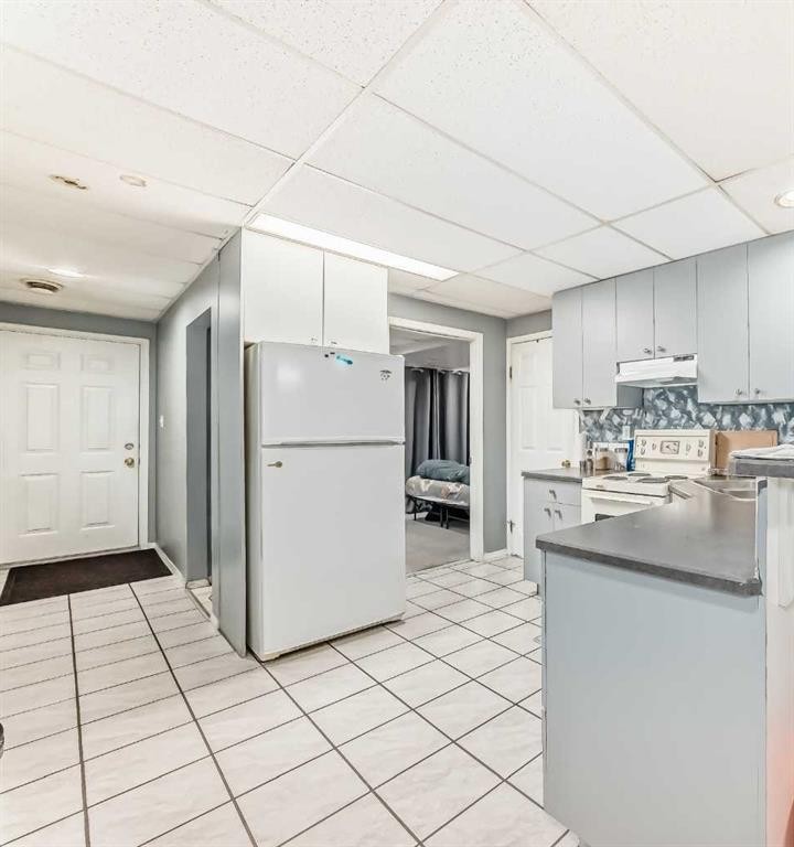 202 Saddlemead Green Ne, Calgary, AB - Indoor Photo Showing Kitchen