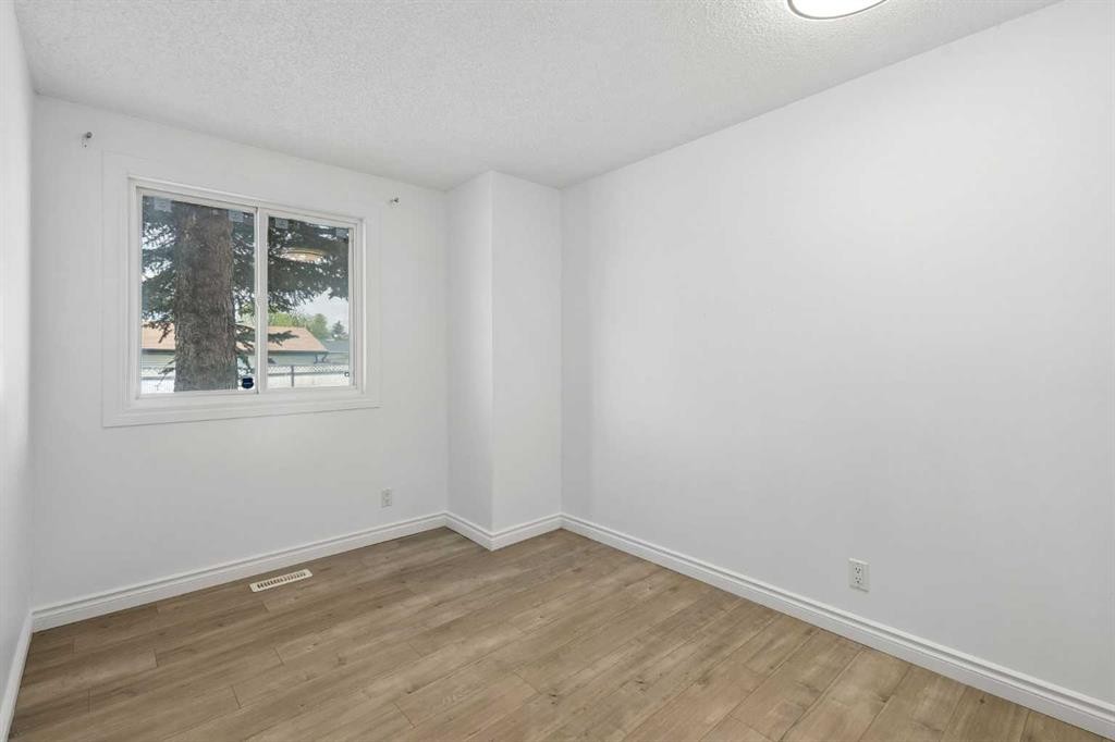 83 Appletree Close Se, Calgary, AB - Indoor Photo Showing Other Room