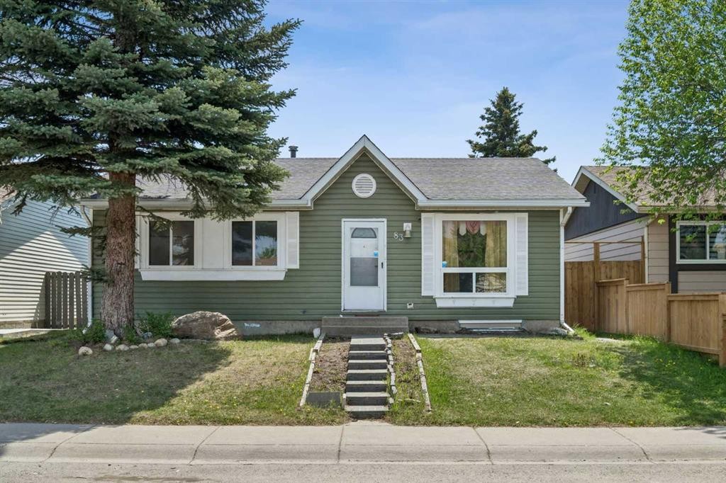 83 Appletree Close Se, Calgary, AB - Outdoor