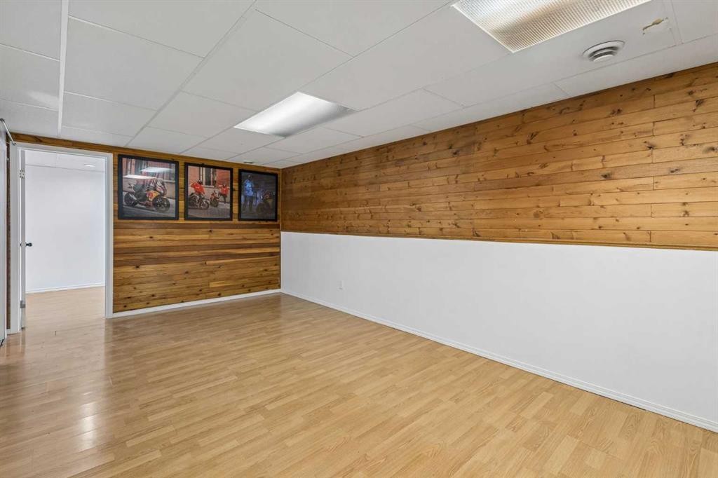 83 Appletree Close Se, Calgary, AB - Indoor Photo Showing Other Room