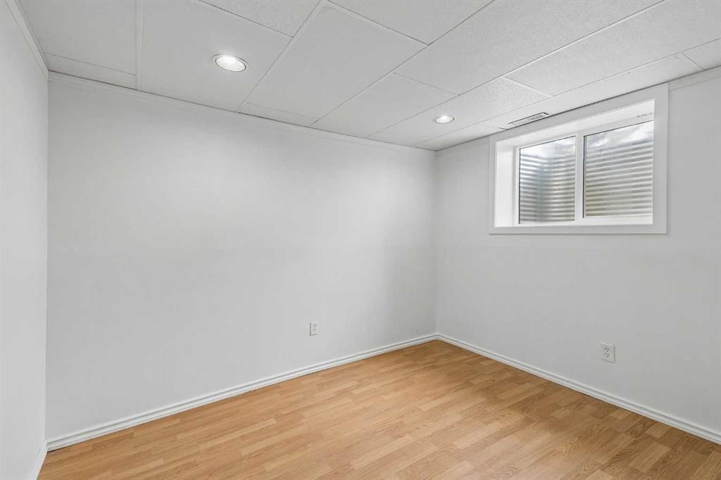 83 Appletree Close Se, Calgary, AB - Indoor Photo Showing Other Room
