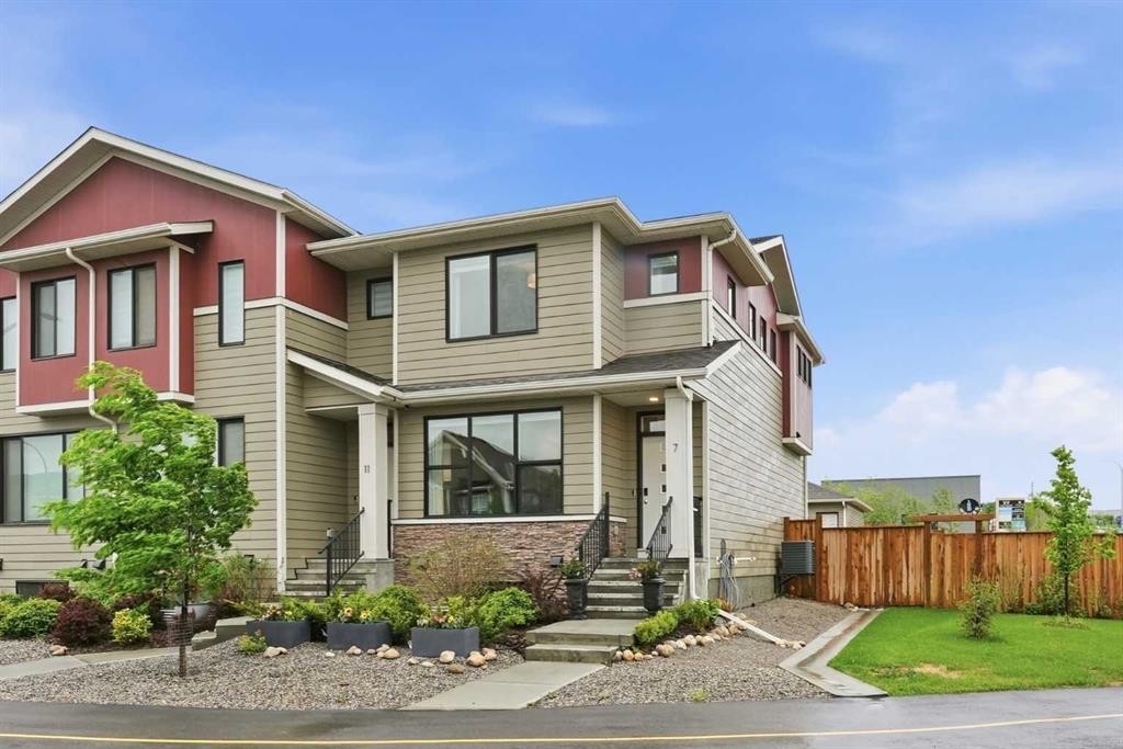 7 Wolf Creek Drive Se, Calgary, AB