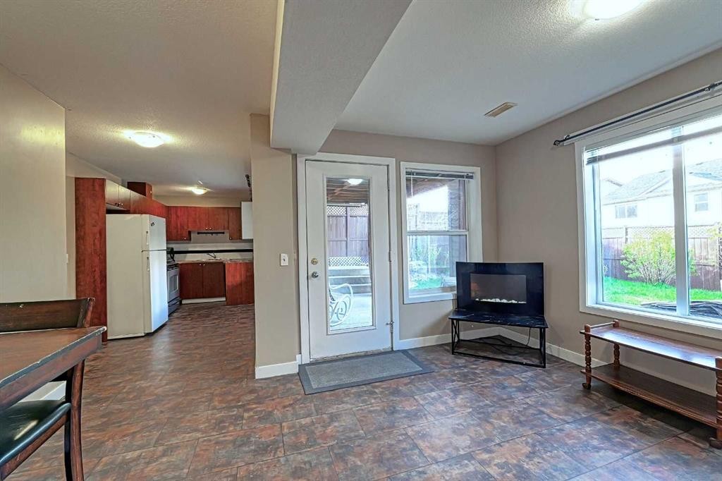 247 Pantego Way Nw, Calgary, AB - Indoor