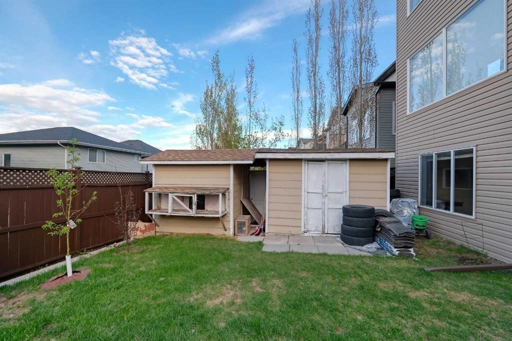 247 Pantego Way Nw, Calgary, AB - Outdoor