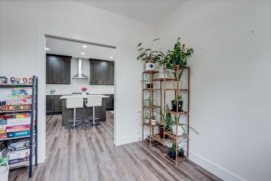 4 Legacy Court Se, Calgary, AB - Indoor Photo Showing Other Room