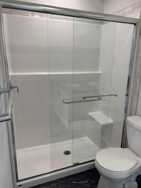 619 Savanna Crescent Ne, Calgary, AB - Indoor Photo Showing Bathroom