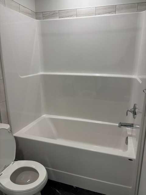 619 Savanna Crescent Ne, Calgary, AB - Indoor Photo Showing Bathroom