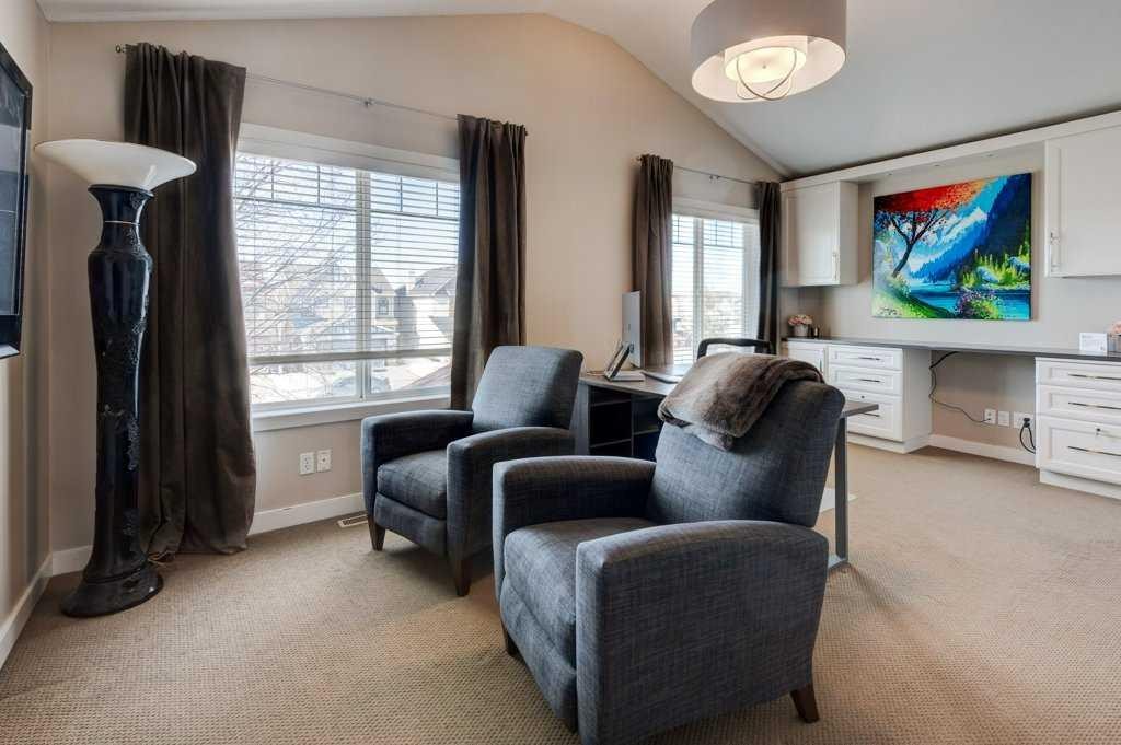 88 Copperstone Gate Se, Calgary, AB - Indoor