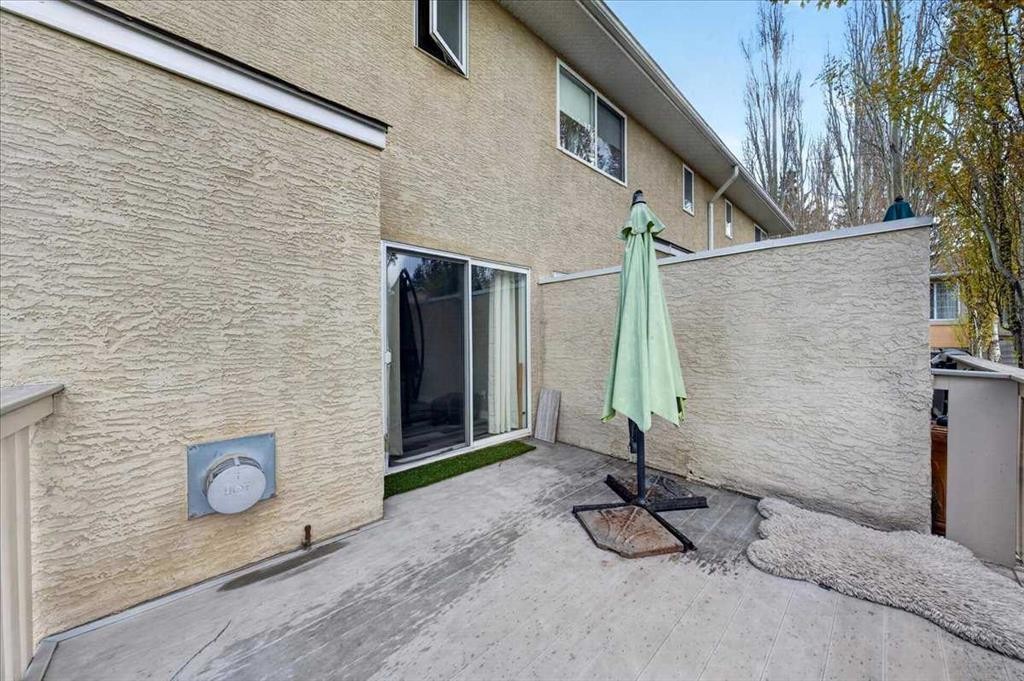 15 Cedarview Mews, Calgary, AB