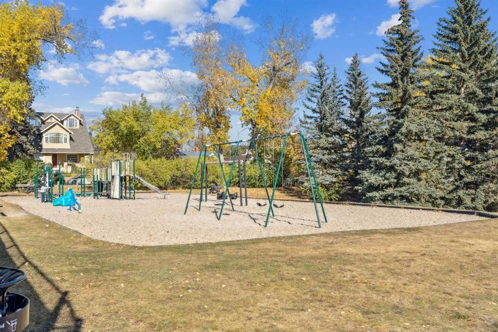 1811 31 Avenue Sw, Calgary, AB - Outdoor