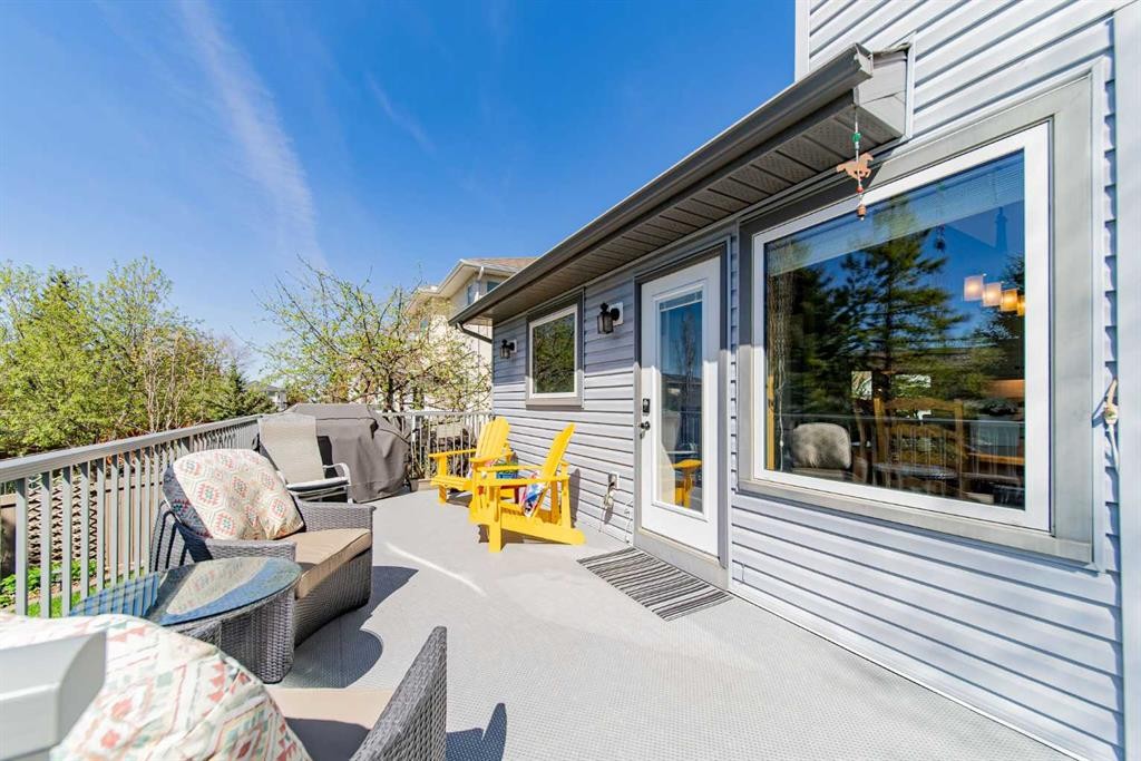 76 Sunset Crescent, Okotoks, AB - Outdoor With Deck Patio Veranda With Exterior