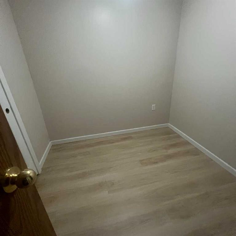 140 Martindale Boulevard Ne, Calgary, AB - Indoor Photo Showing Other Room