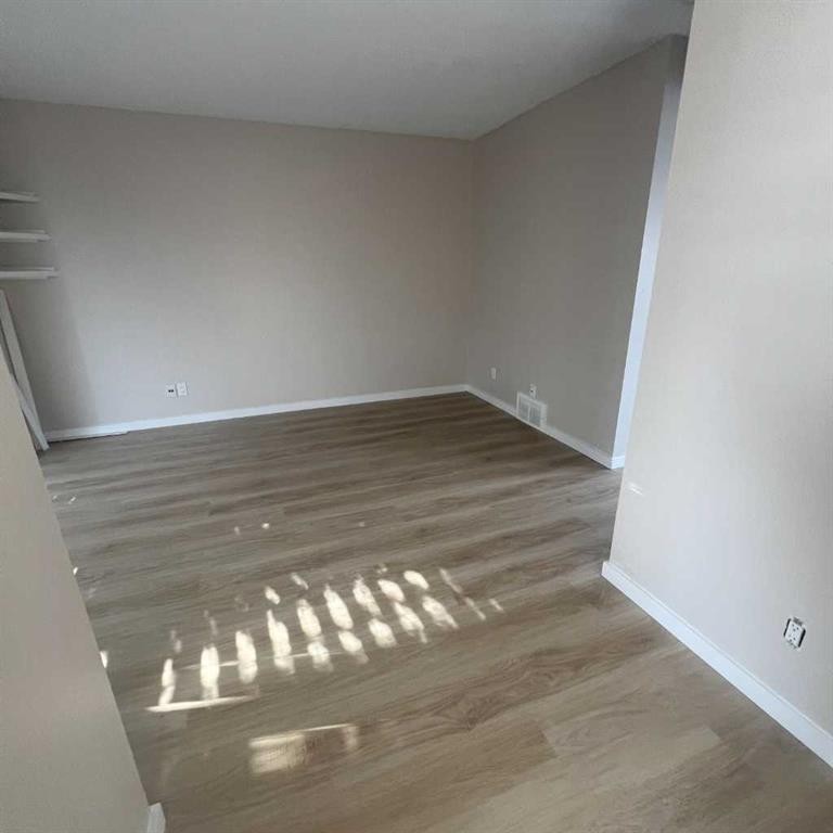 140 Martindale Boulevard Ne, Calgary, AB - Indoor Photo Showing Other Room