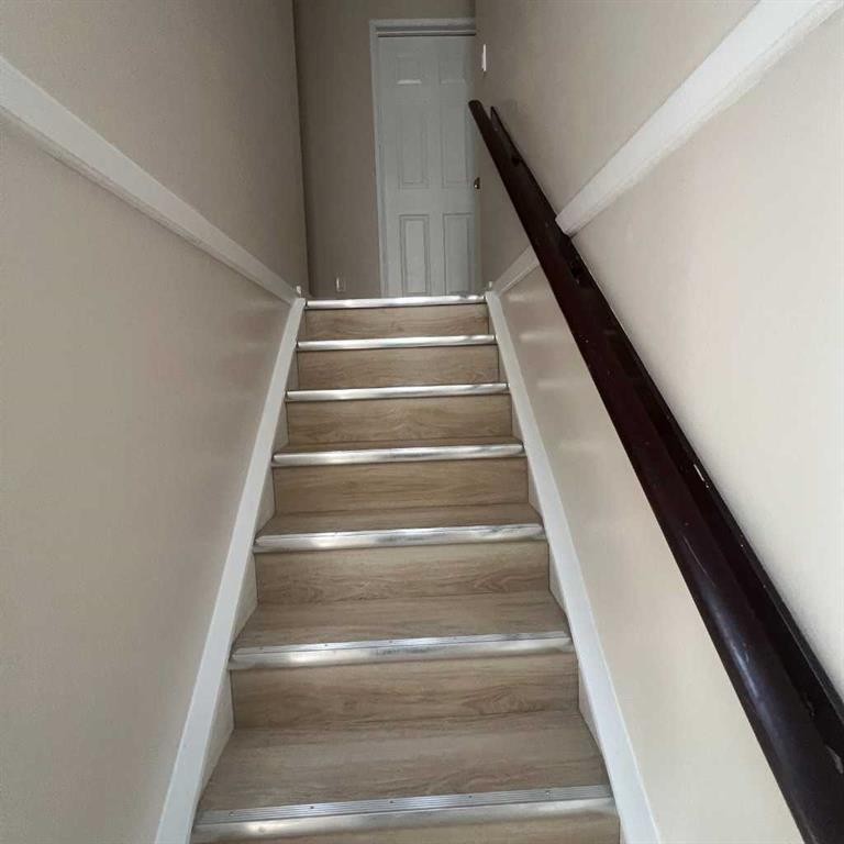 140 Martindale Boulevard Ne, Calgary, AB - Indoor Photo Showing Other Room