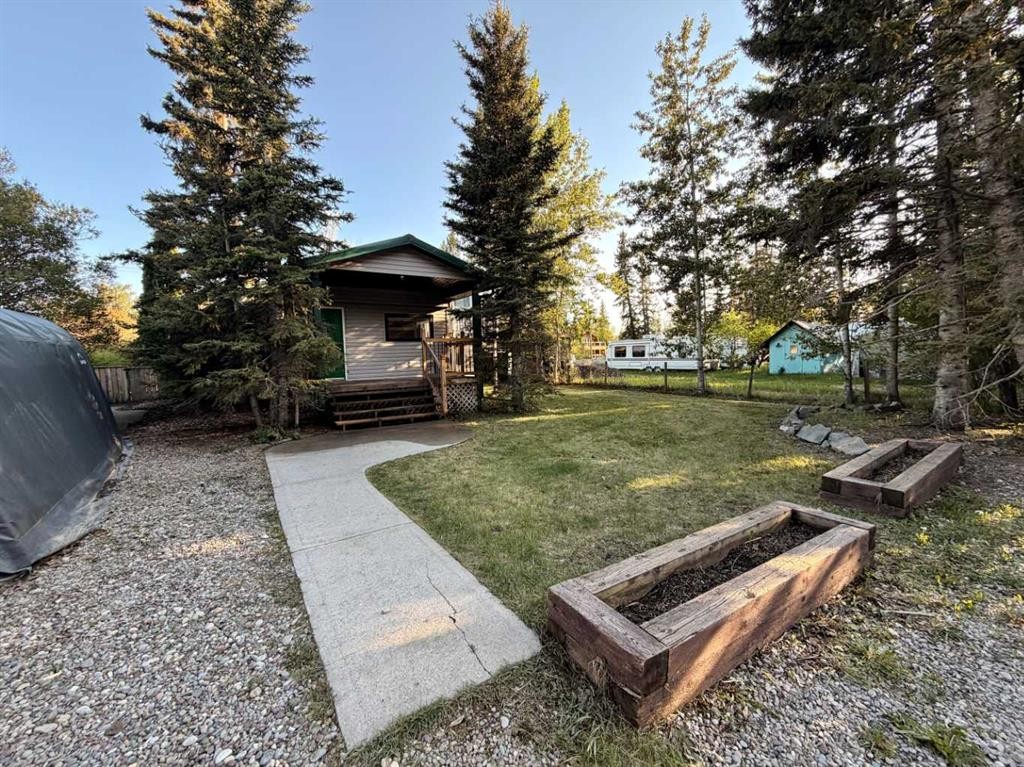 987 1 Avenue, Sundre, AB - Outdoor