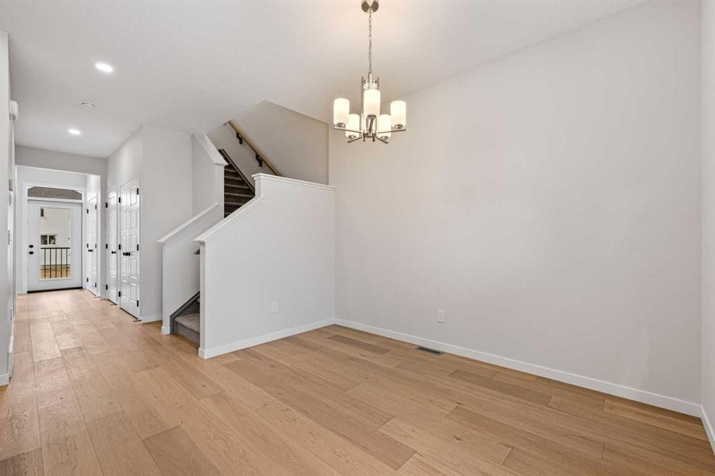 117 Bridgeport Gate, Chestermere, AB - Indoor Photo Showing Other Room
