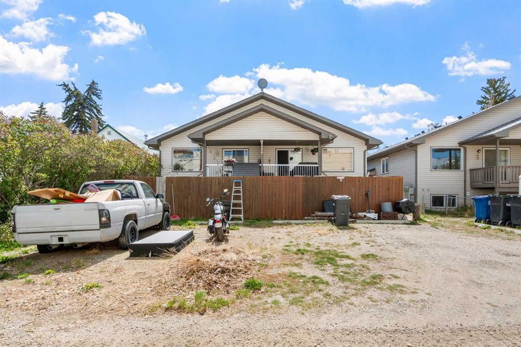 224A 5 Avenue, Strathmore, AB - Outdoor