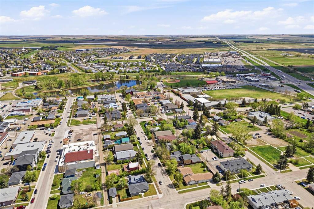 224A 5 Avenue, Strathmore, AB - Outdoor With View