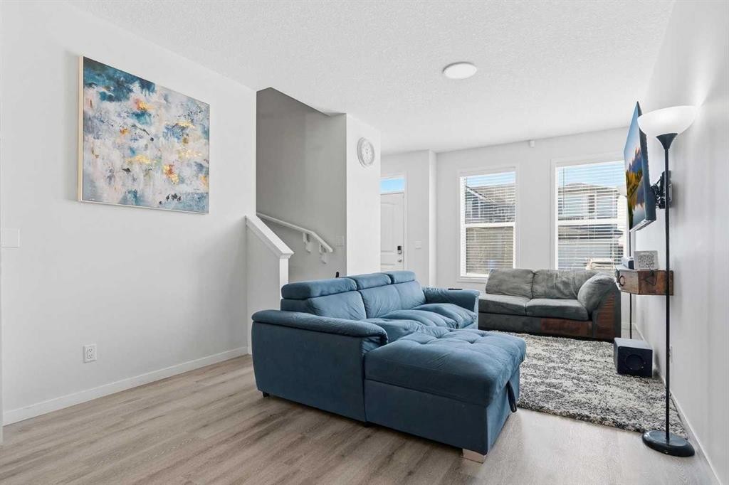 200 Corner Meadows Way Ne, Calgary, AB
