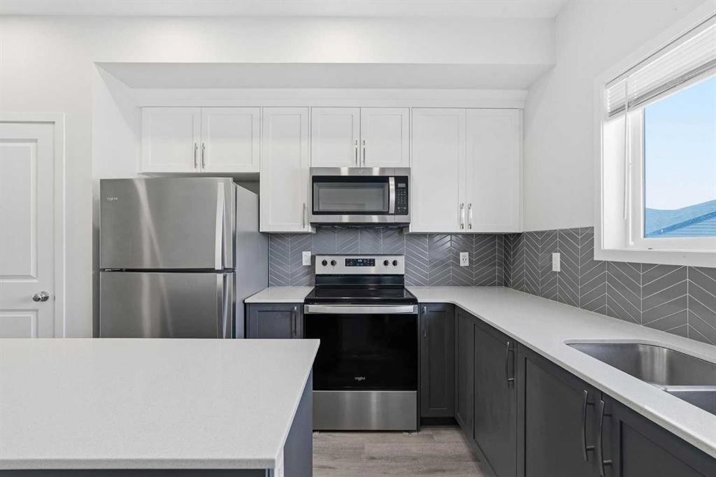 200 Corner Meadows Way Ne, Calgary, AB