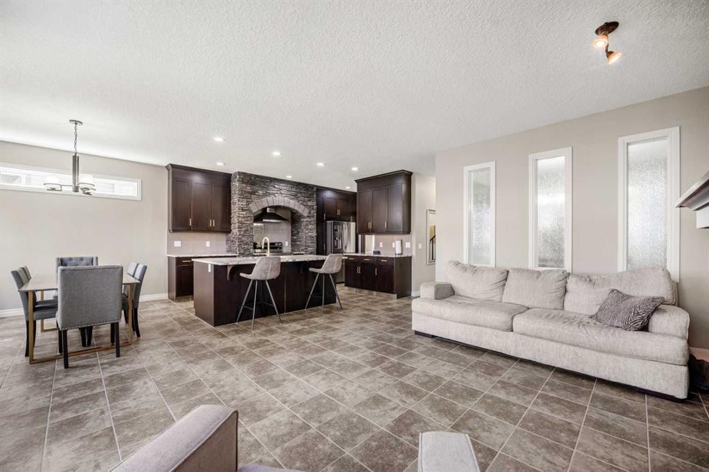 495 Cranford Drive Se, Calgary, AB