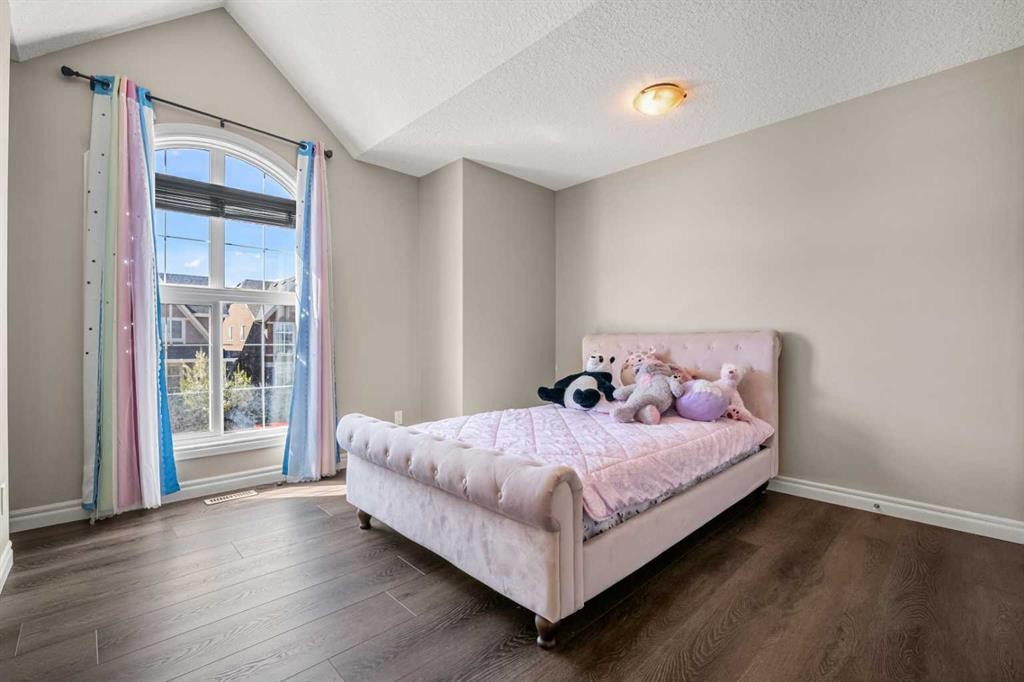 495 Cranford Drive Se, Calgary, AB