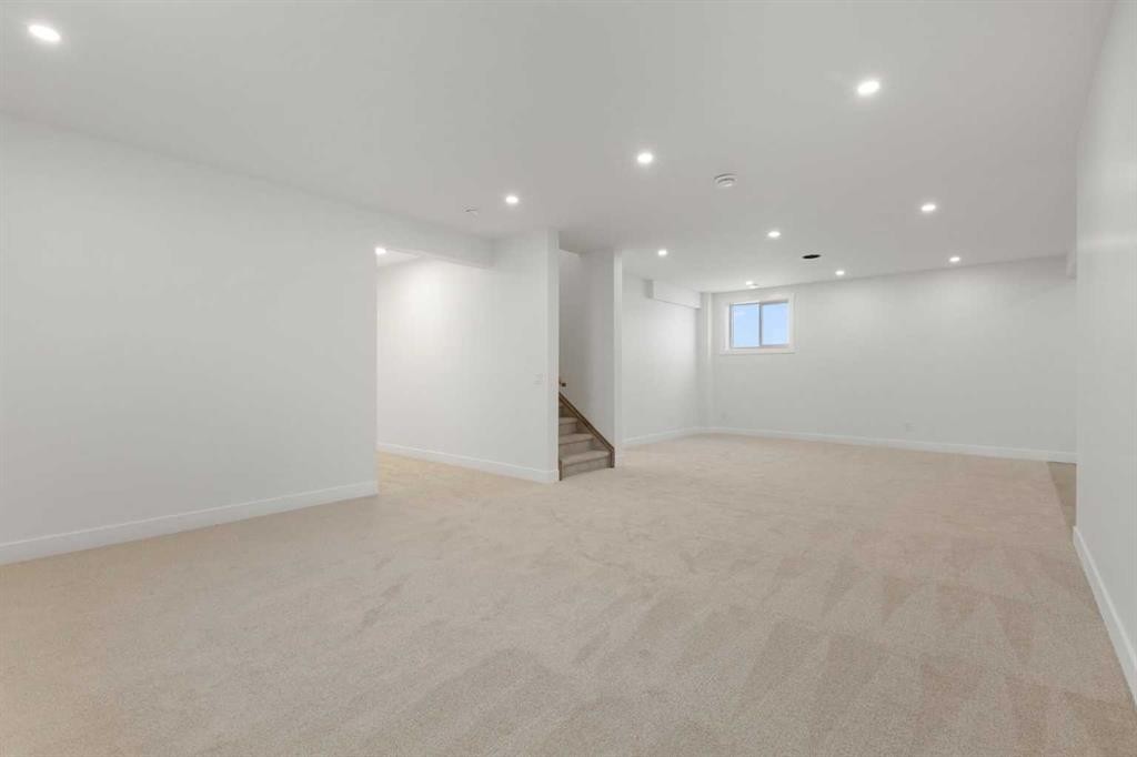 376 Muirfield Crescent, Lyalta, AB - Indoor Photo Showing Other Room