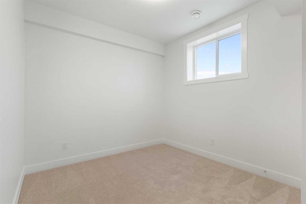 376 Muirfield Crescent, Lyalta, AB - Indoor Photo Showing Other Room