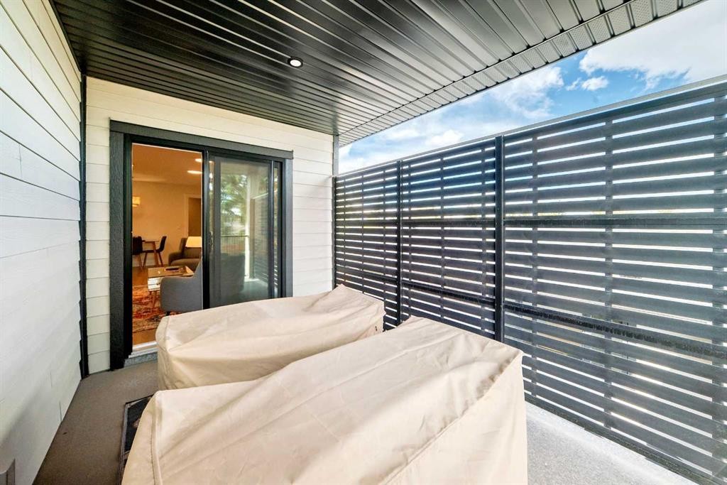 19 Mackay Drive Sw, Calgary, AB - Outdoor With Exterior