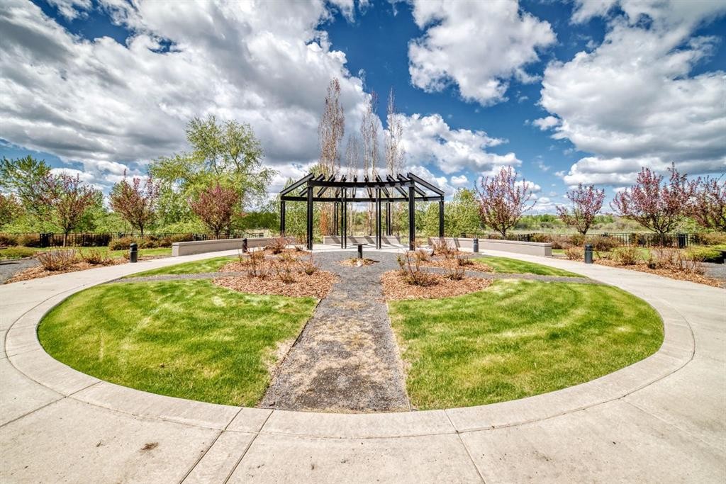 105-121 Quarry Way Se, Calgary, AB - Outdoor With View