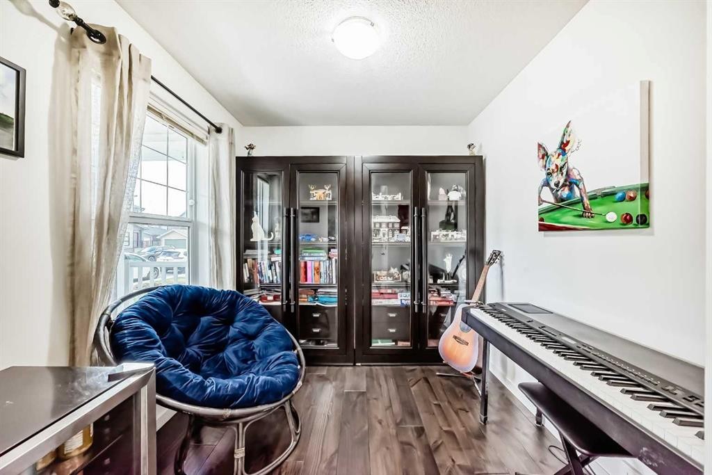 144 Copperpond Parade Se, Calgary, AB - Indoor Photo Showing Other Room