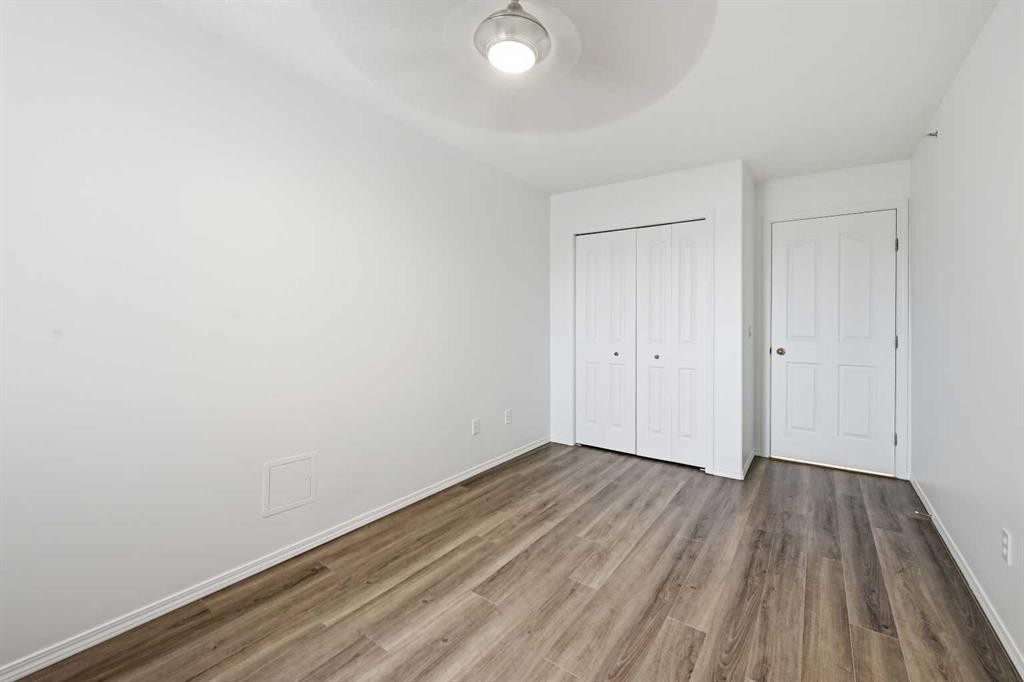 439-165 Manora Place Ne, Calgary, AB - Indoor Photo Showing Other Room